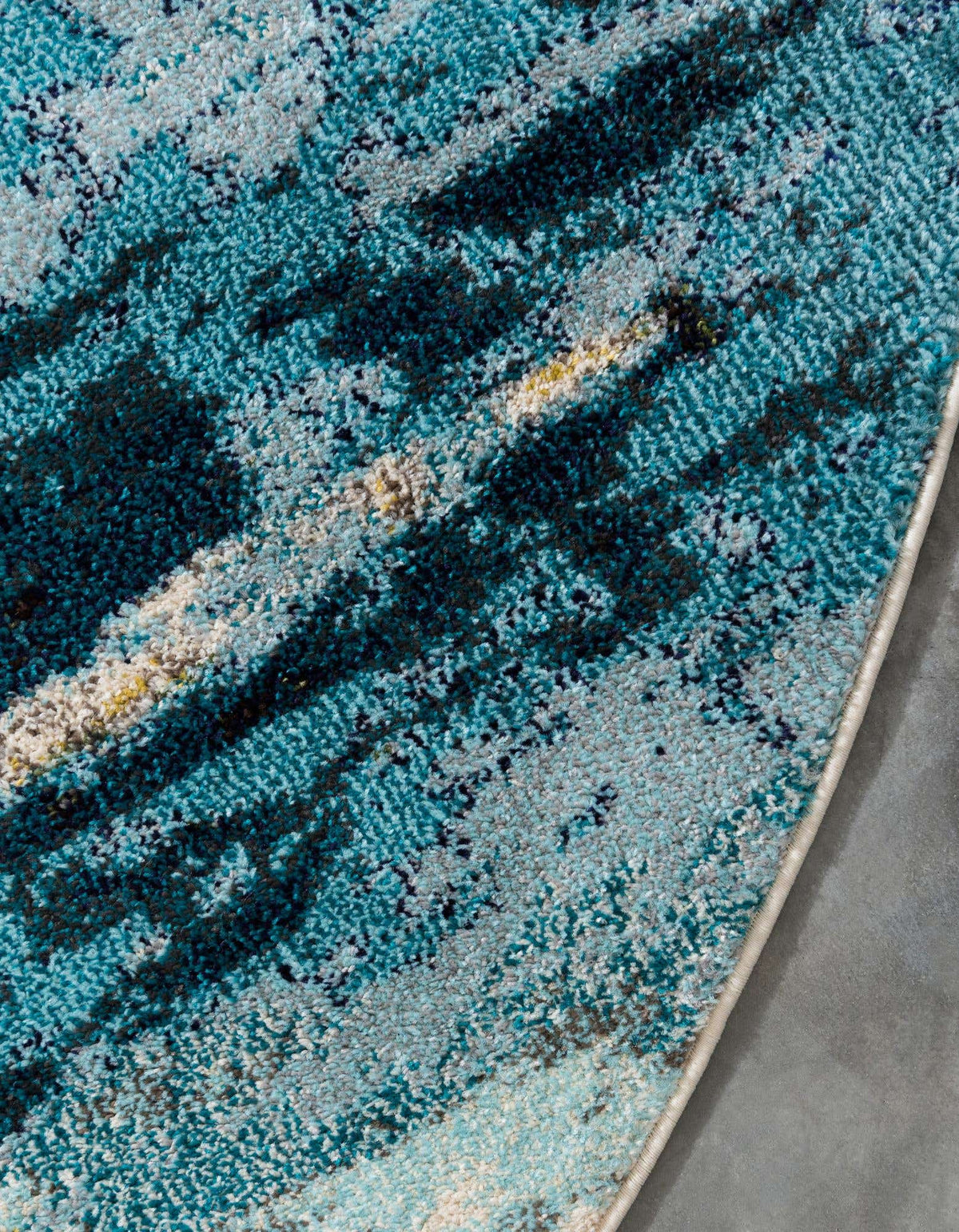 Rund Teppich Spectrum in Hellblau von Hadorn™ - Lifestyle Image