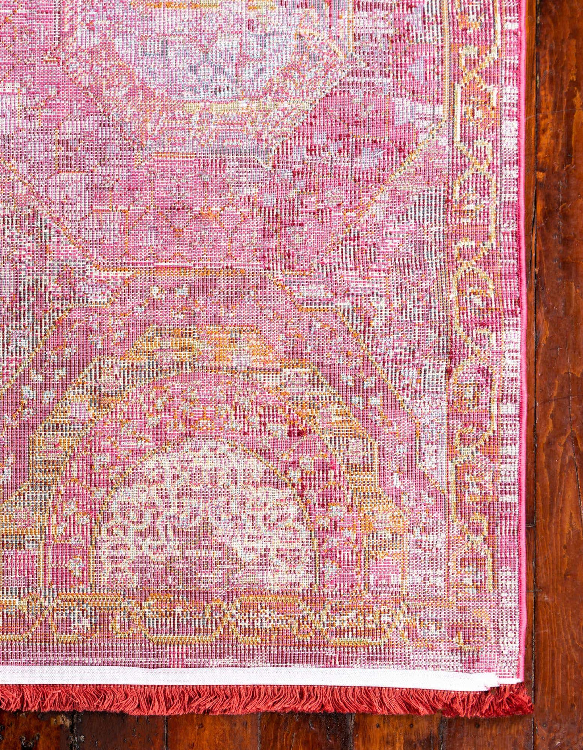 Rechteck Teppich Havana in Rosa von Hadorn™ - Lifestyle Image