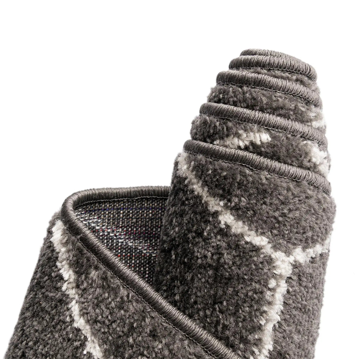 Rechteck Teppich Trellis Frieze in Dunkelgrau von Hadorn™ - Lifestyle Image