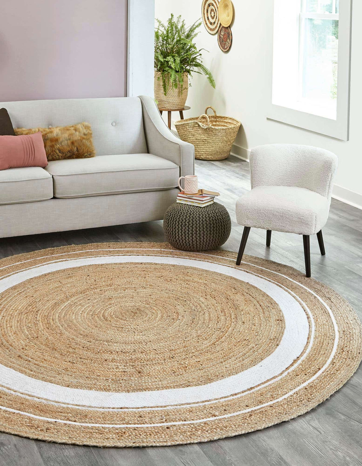 Rund Teppich Braided Jute in Natürlich von Hadorn™ - Lifestyle Image
