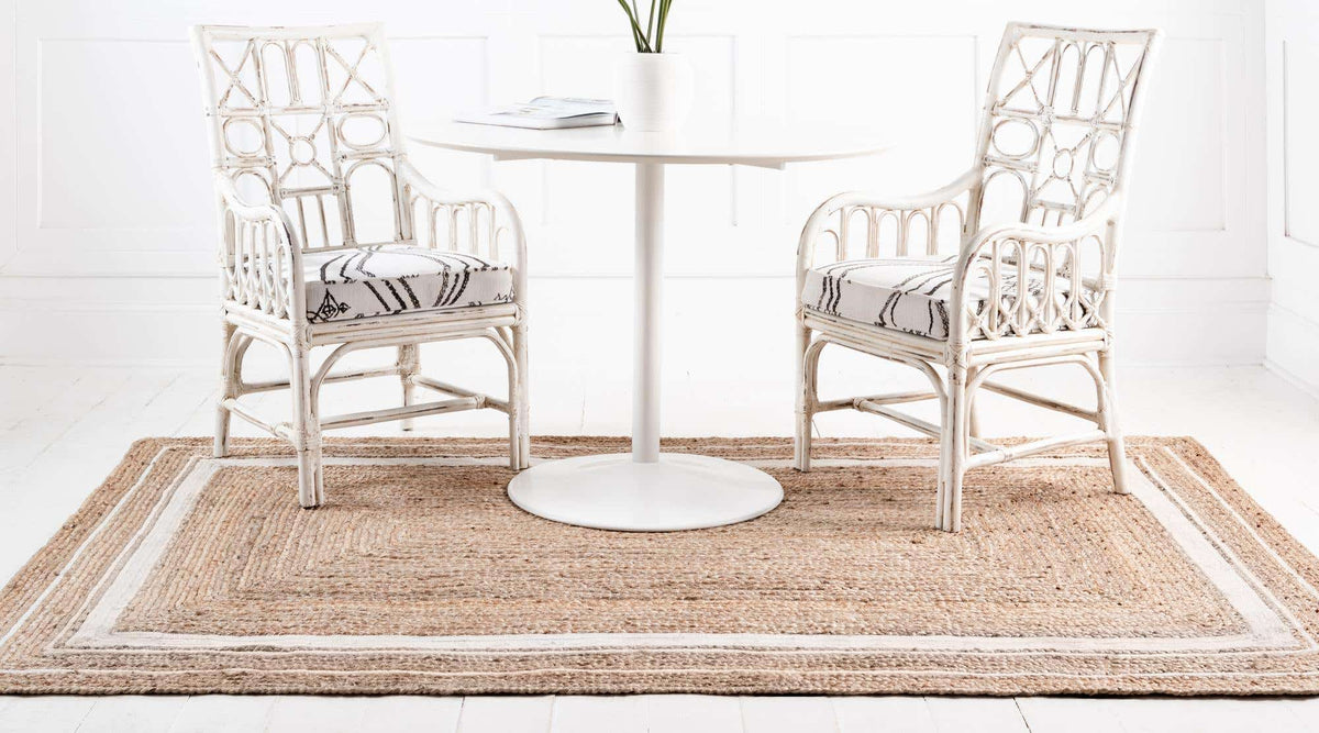 Rechteck Teppich Braided Jute in Natürlich und Weiss von Hadorn™ - Lifestyle Image