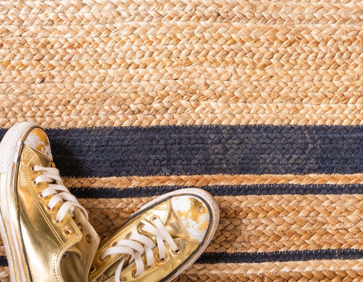 Rechteck Teppich Braided Jute in Natürlich von Hadorn™ - Lifestyle Image