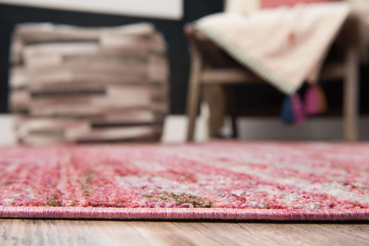 Rund Teppich Madrid in Rosa von Hadorn™ - Lifestyle Image