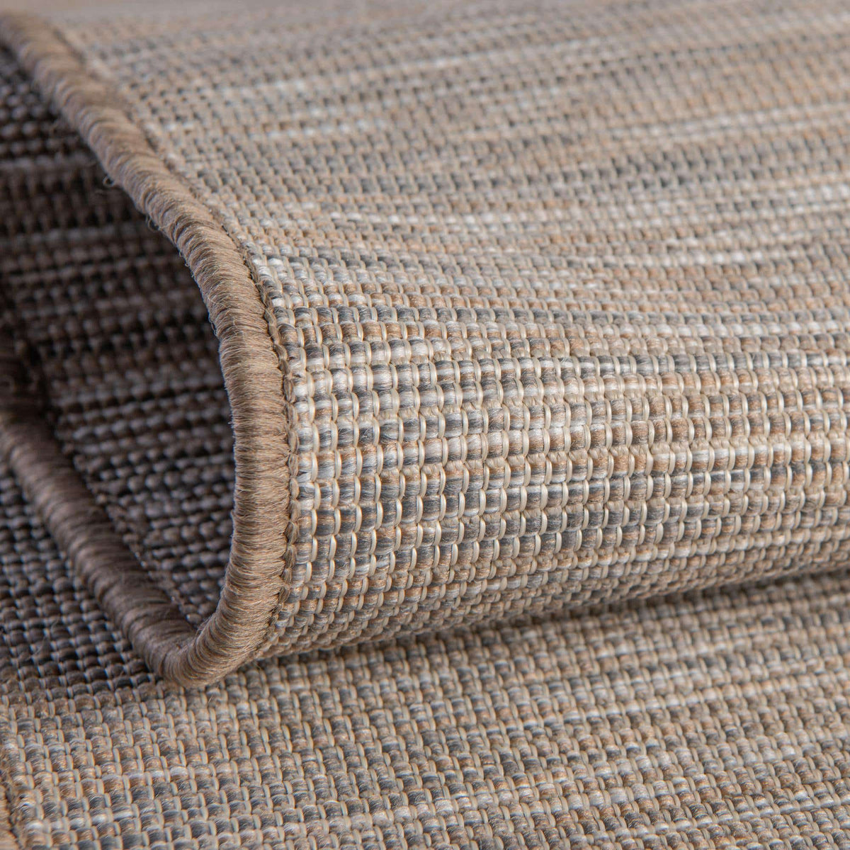 Rechteck Outdoor Teppich Outdoor Solid in Beige von Hadorn™ - Lifestyle Image