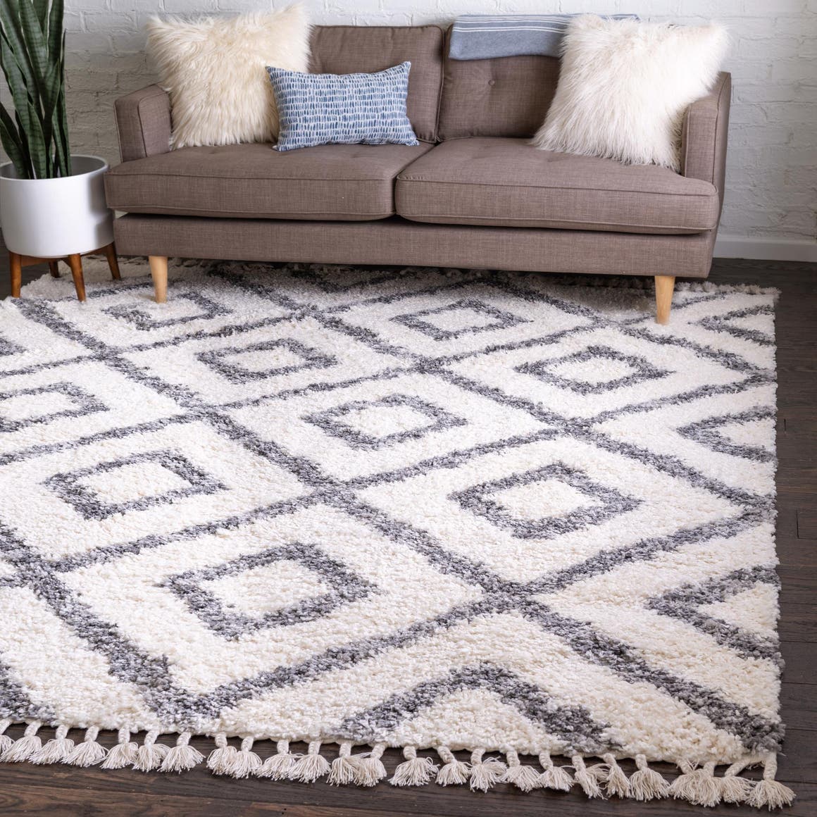 Quadratisch Hochflorteppich Lagom Shag in Beige von Hadorn™ - Lifestyle Image