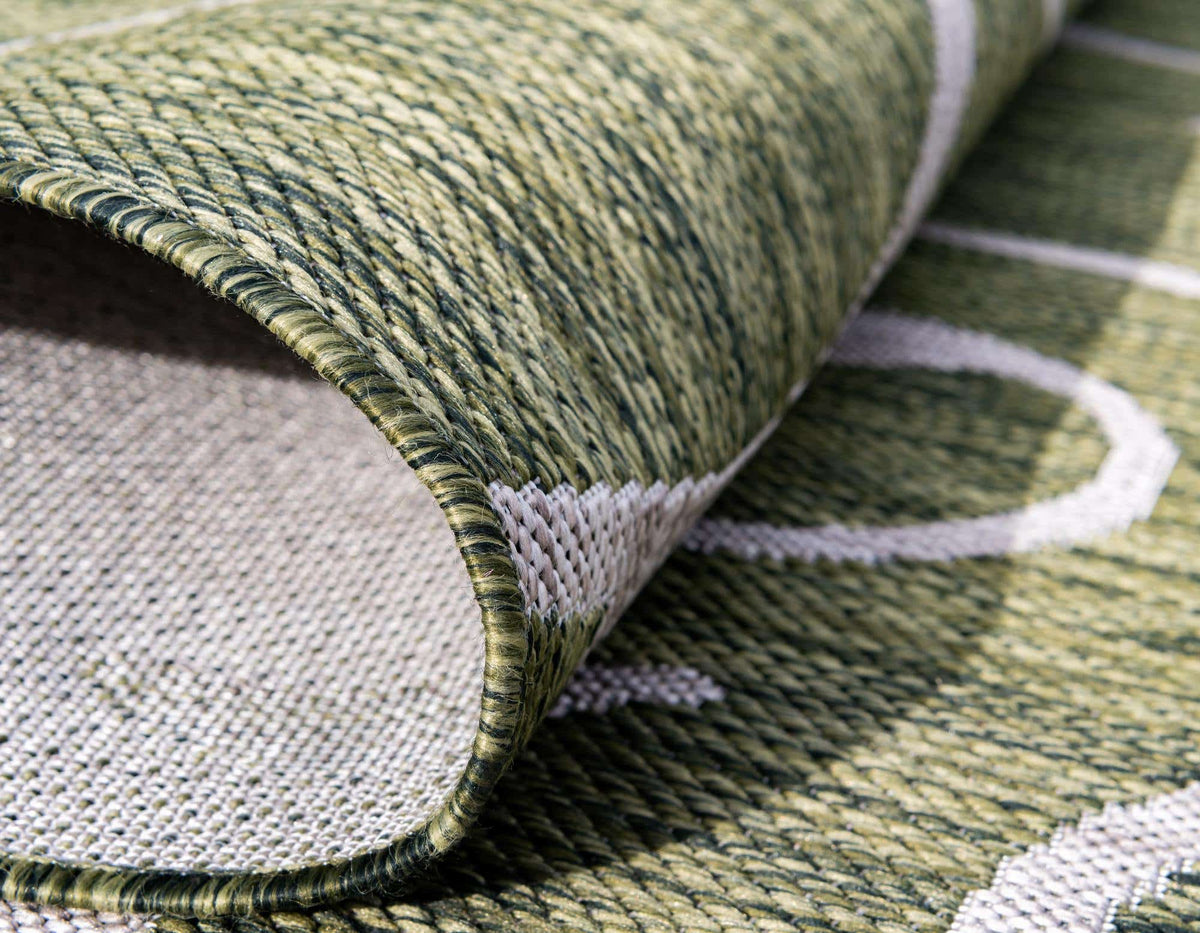 Rechteck Outdoor Teppich Outdoor Botanical in Grün von Hadorn™ - Lifestyle Image