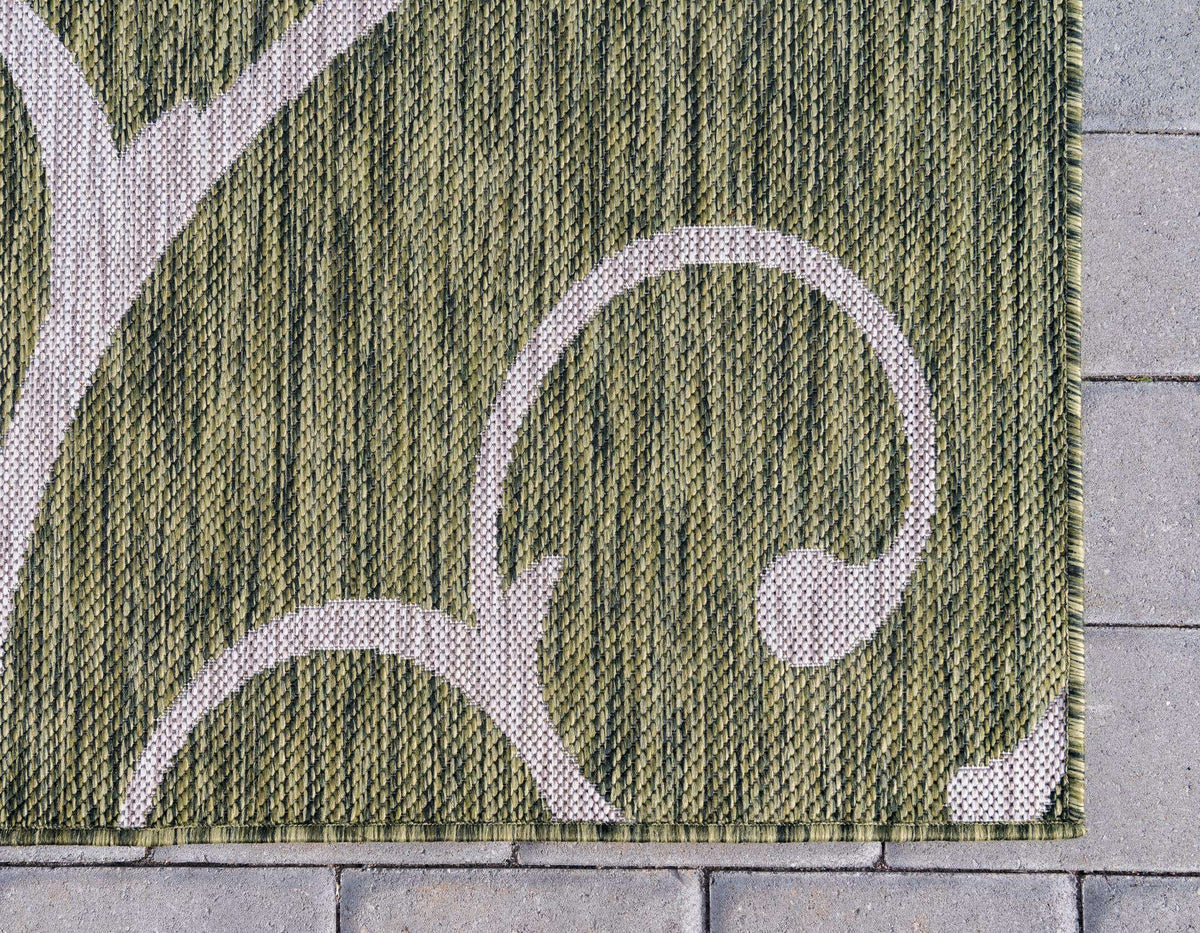 Rechteck Outdoor Teppich Outdoor Botanical in Grün von Hadorn™ - Lifestyle Image