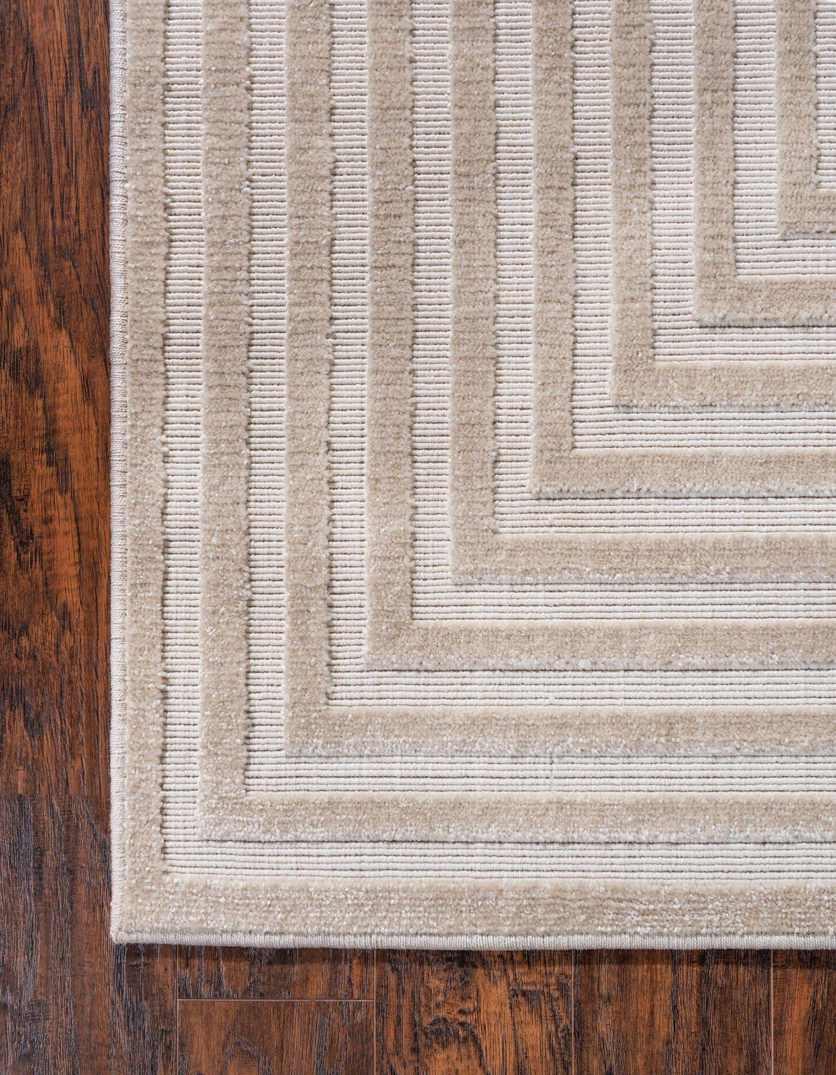Rechteck Outdoor Teppich Sabrina Soto Outdoor in Beige von Hadorn™ - Lifestyle Image