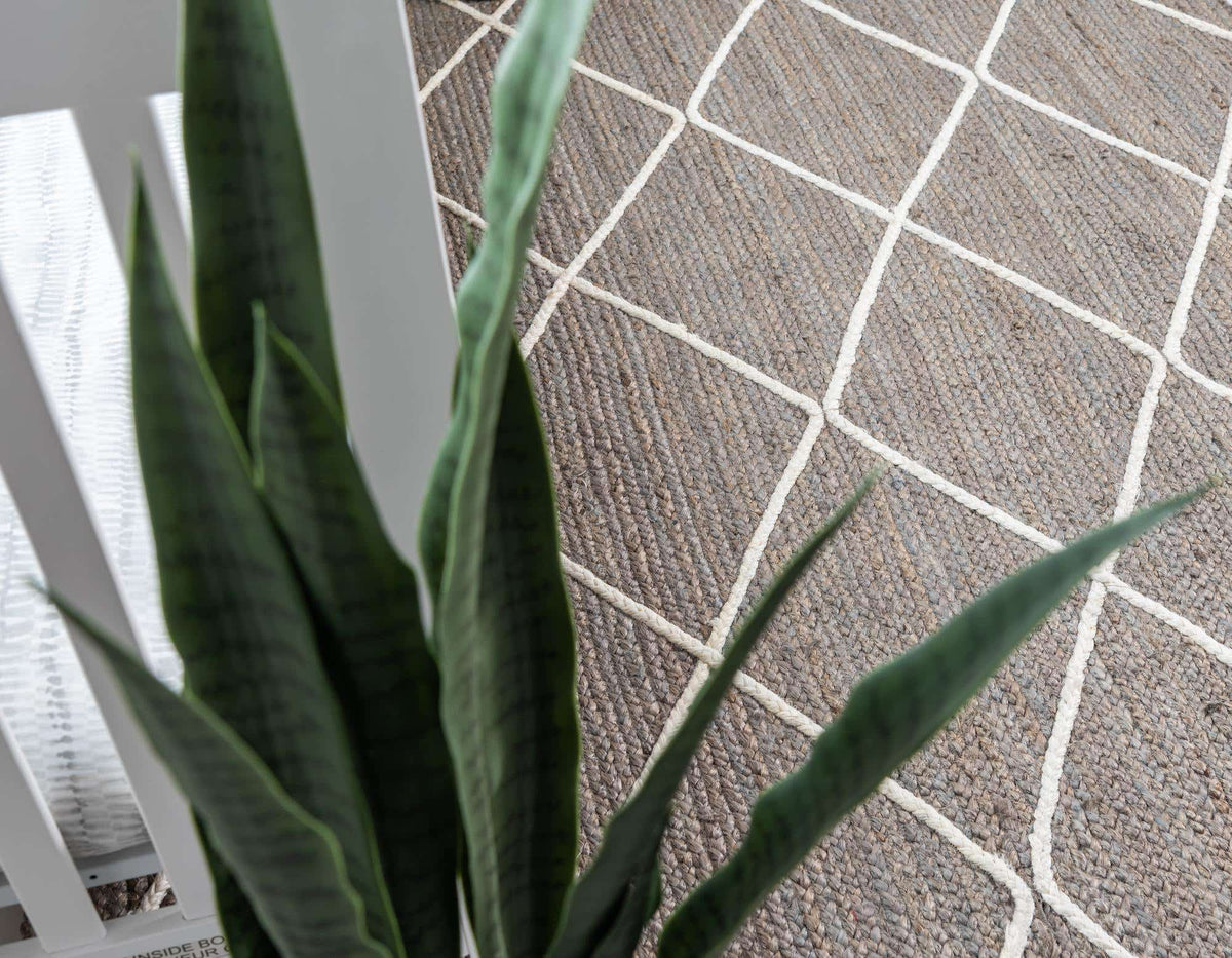 Rechteck Teppich Braided Jute in Grau von Hadorn™ - Lifestyle Image