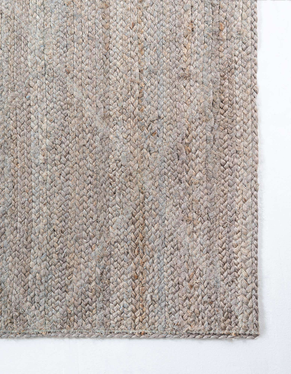 Rechteck Handgeflochten Teppich Braided Jute in Grau von Hadorn™ - Lifestyle Image