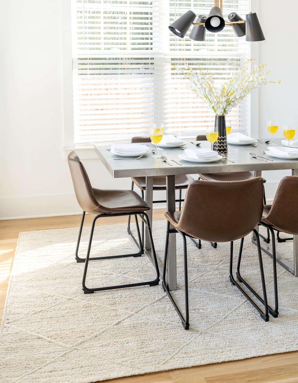 Rechteck Teppich Braided Jute in Beige von Hadorn™ - Lifestyle Image