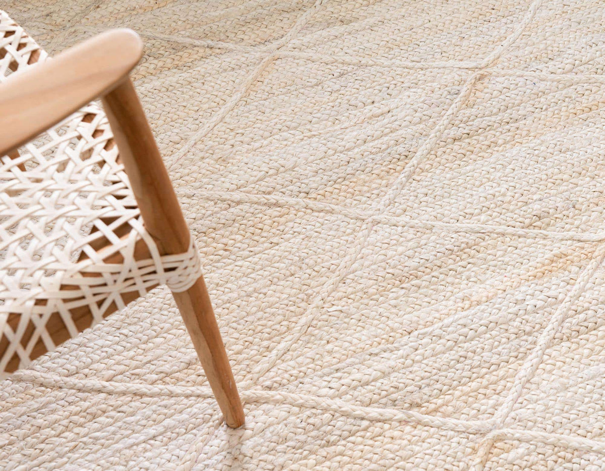 Rechteck Teppich Braided Jute in Beige von Hadorn™ - Lifestyle Image