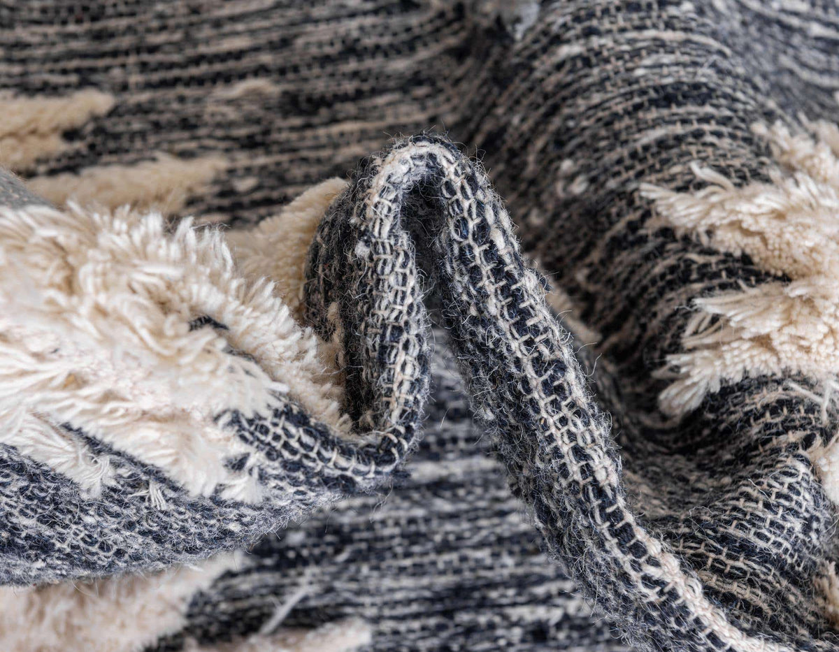 Rechteck Handgeflochten Teppich Arizona in Dunkelblau von Hadorn™ - Lifestyle Image