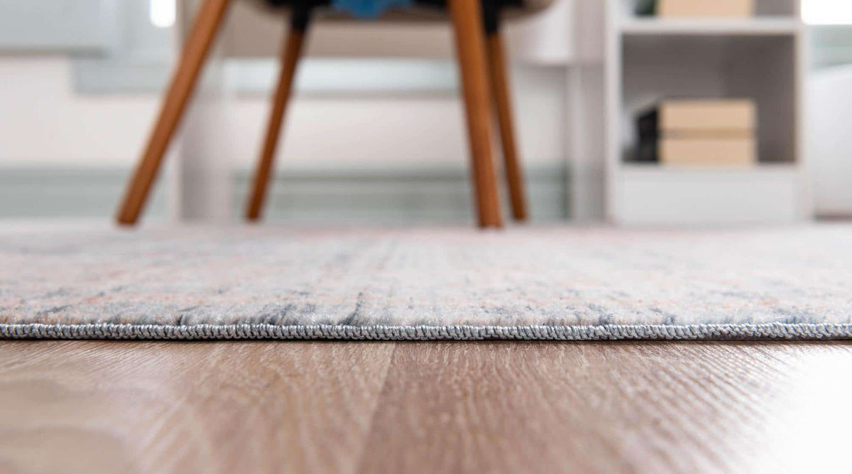 Rechteck Teppich Noble in Blau von Hadorn™ - Lifestyle Image