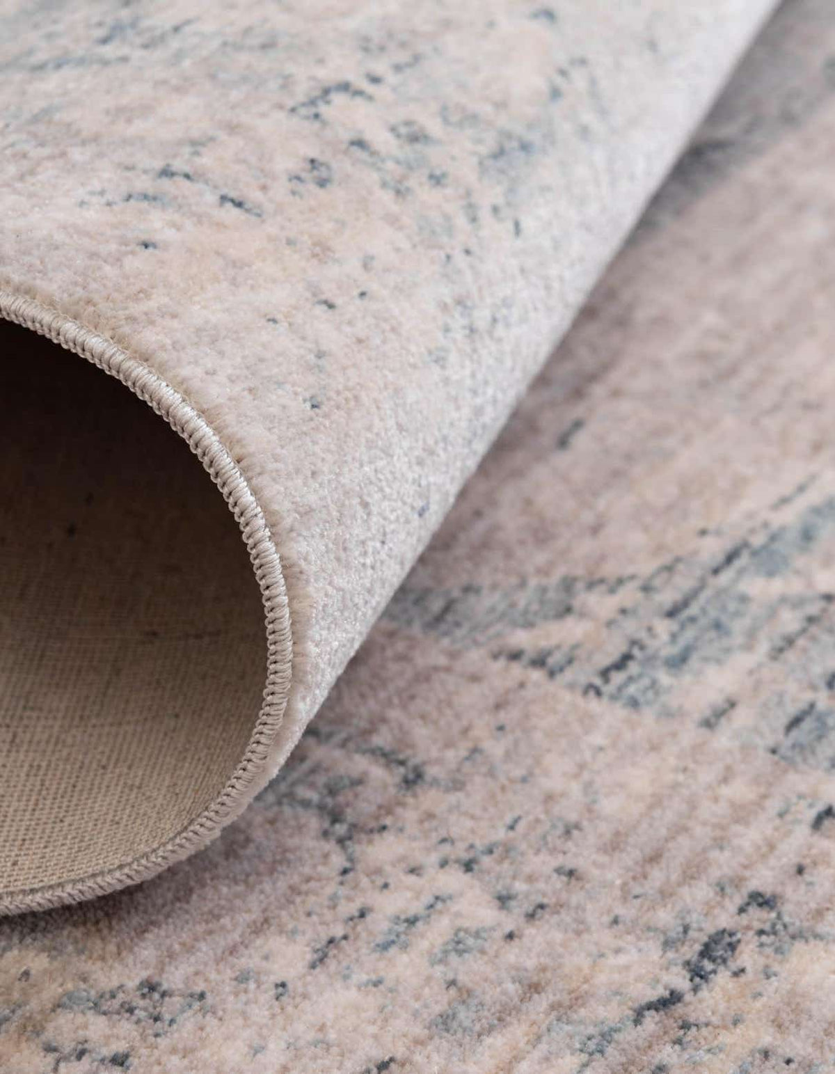Rechteck Teppich Noble in Grau von Hadorn™ - Lifestyle Image