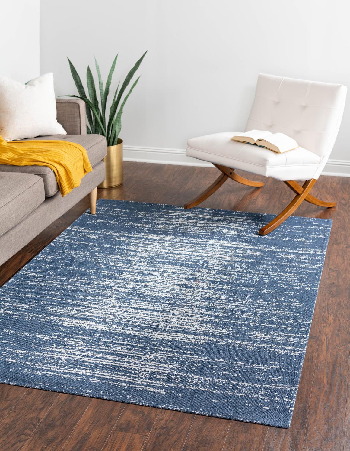 Rechteck Teppich Georgia in Blau von Hadorn™ - Lifestyle Image