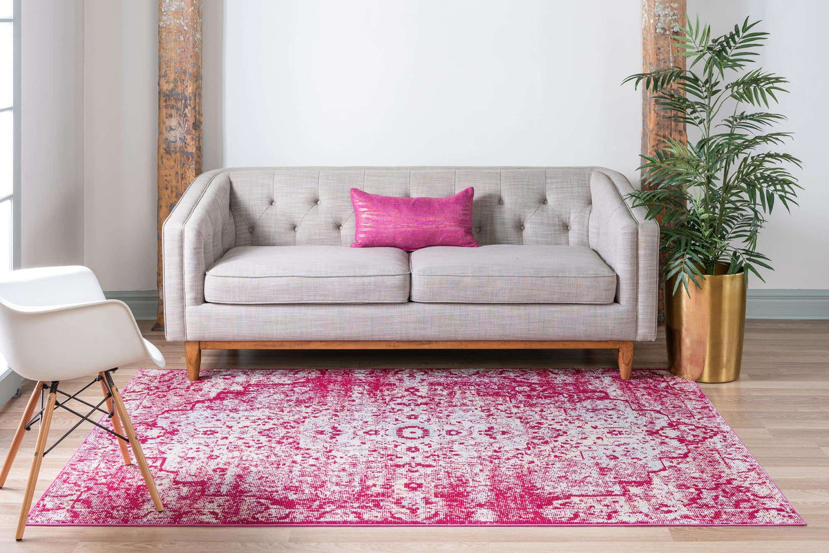 Rechteck Teppich Amulet in Rosa von Hadorn™ - Lifestyle Image