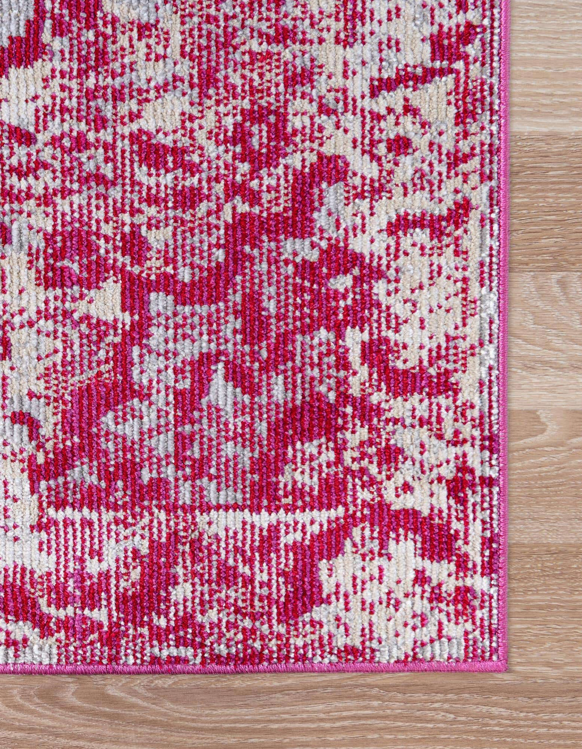 Rechteck Teppich Amulet in Rosa von Hadorn™ - Lifestyle Image