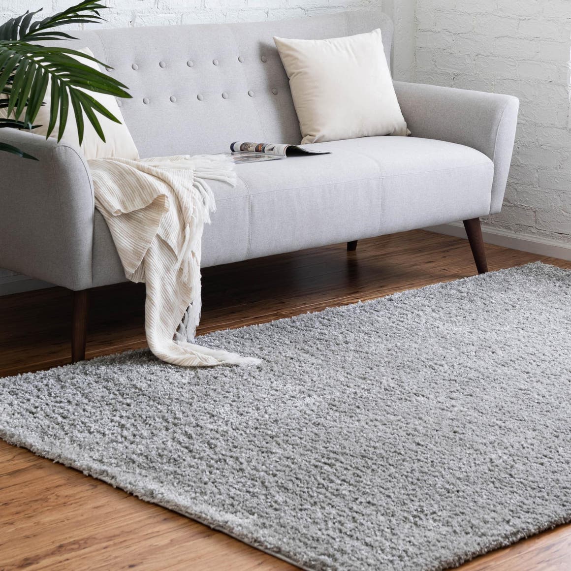 Rechteck Hochflorteppich Soft Solid Shag in Grau von Hadorn™ - Lifestyle Image