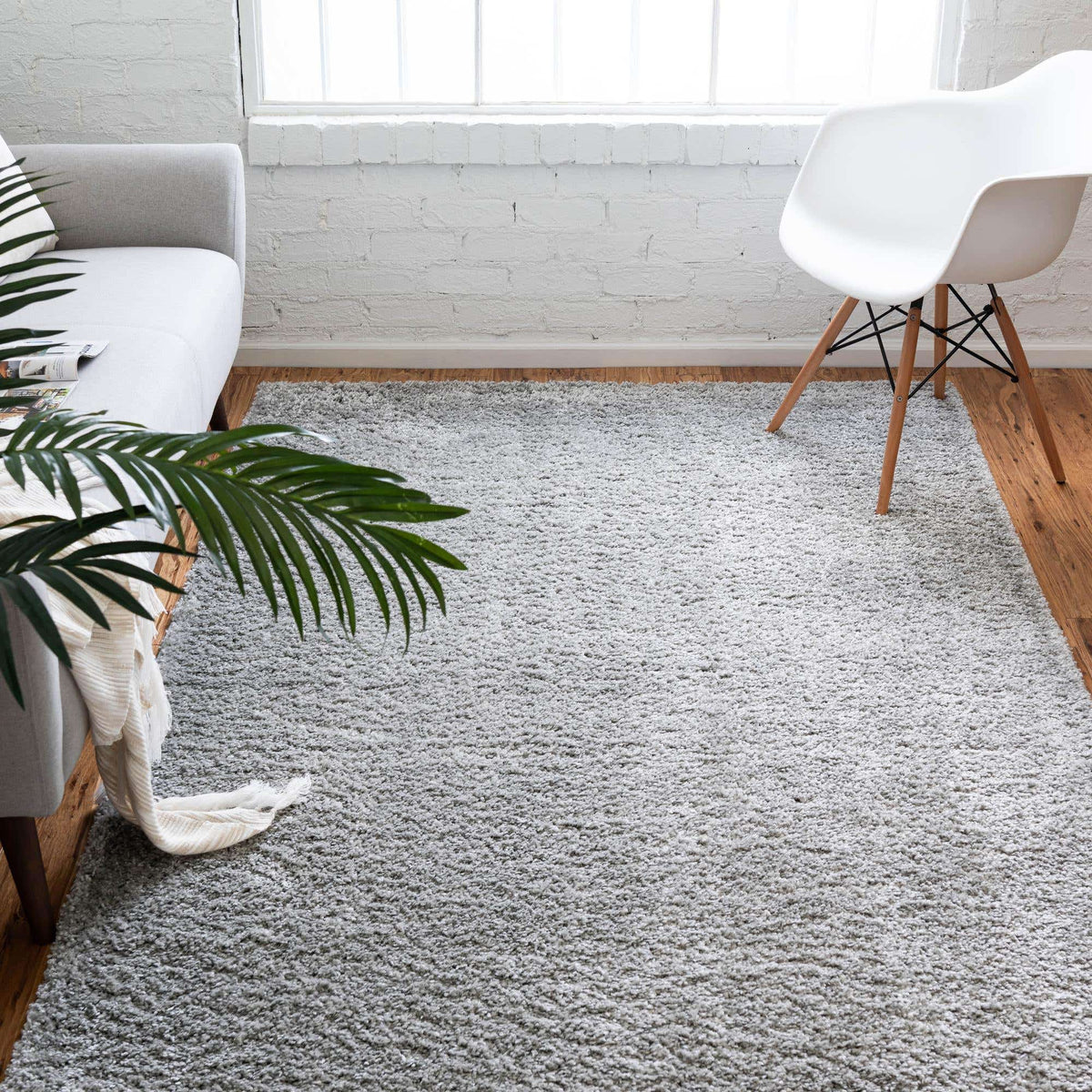 Rechteck Hochflorteppich Soft Solid Shag in Grau von Hadorn™ - Lifestyle Image