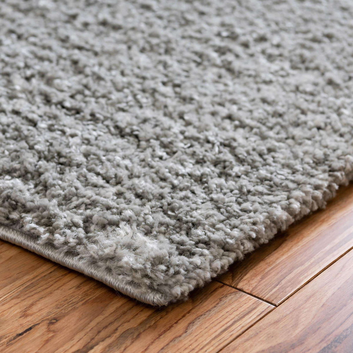 Rechteck Hochflorteppich Soft Solid Shag in Grau von Hadorn™ - Lifestyle Image