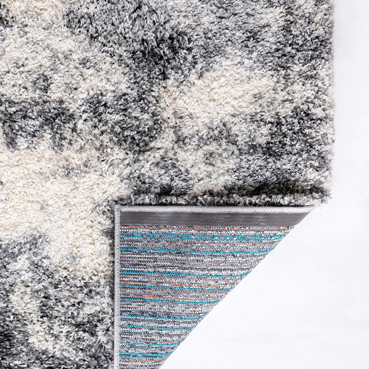Rechteck Hochflorteppich Soft Touch Shag in Grau von Hadorn™ - Lifestyle Image