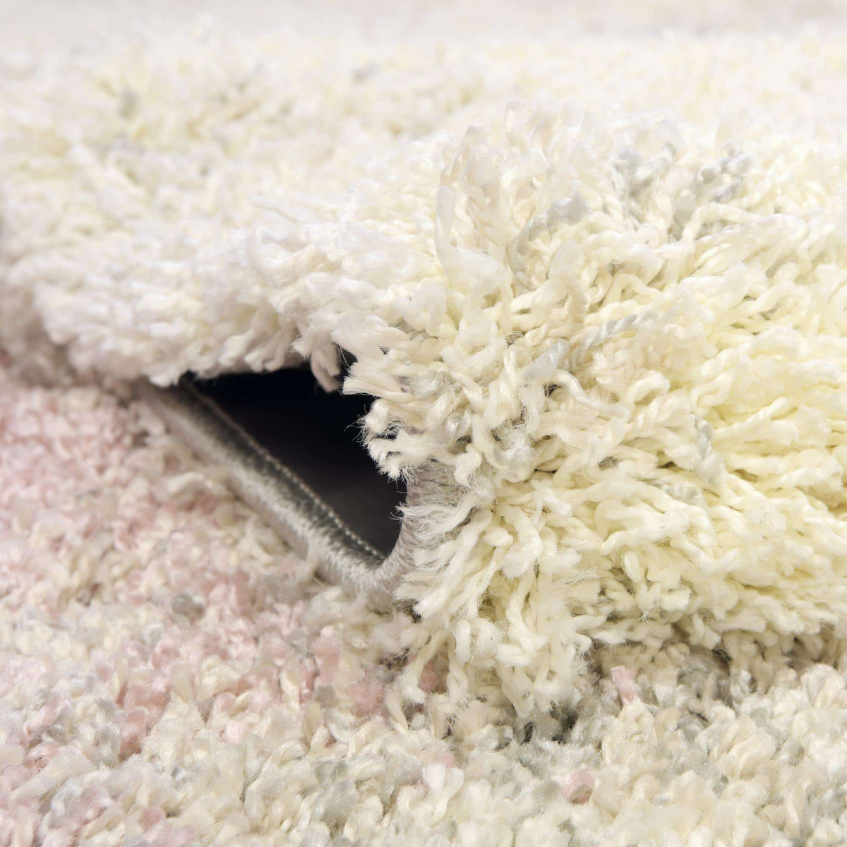 Läufer Hochflorteppich Soft Touch Shag in Rosa von Hadorn™ - Lifestyle Image