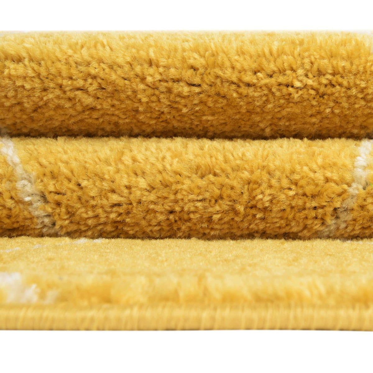 Quadratisch Teppich Trellis Frieze in Gelb von Hadorn™ - Lifestyle Image