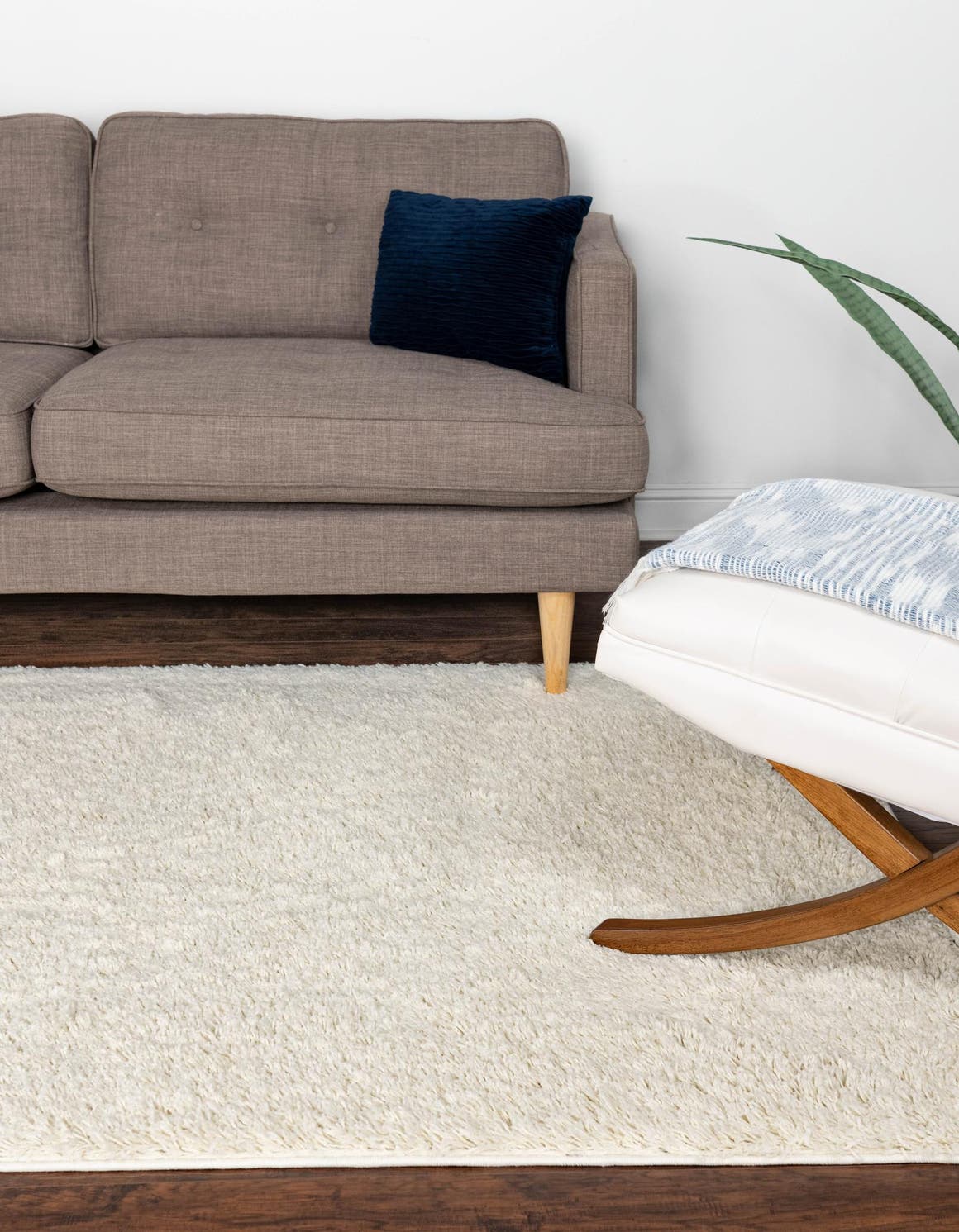 Rechteck Hochflorteppich Everyday Shag in Beige von Hadorn™ - Lifestyle Image
