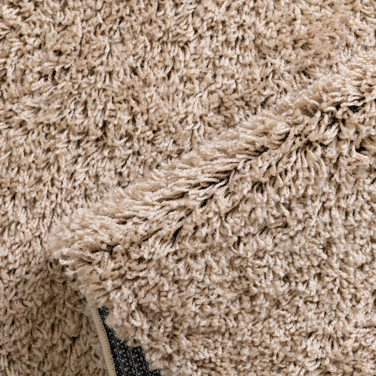 Quadratisch Hochflorteppich Everyday Shag in Dunkelgrau von Hadorn™ - Lifestyle Image