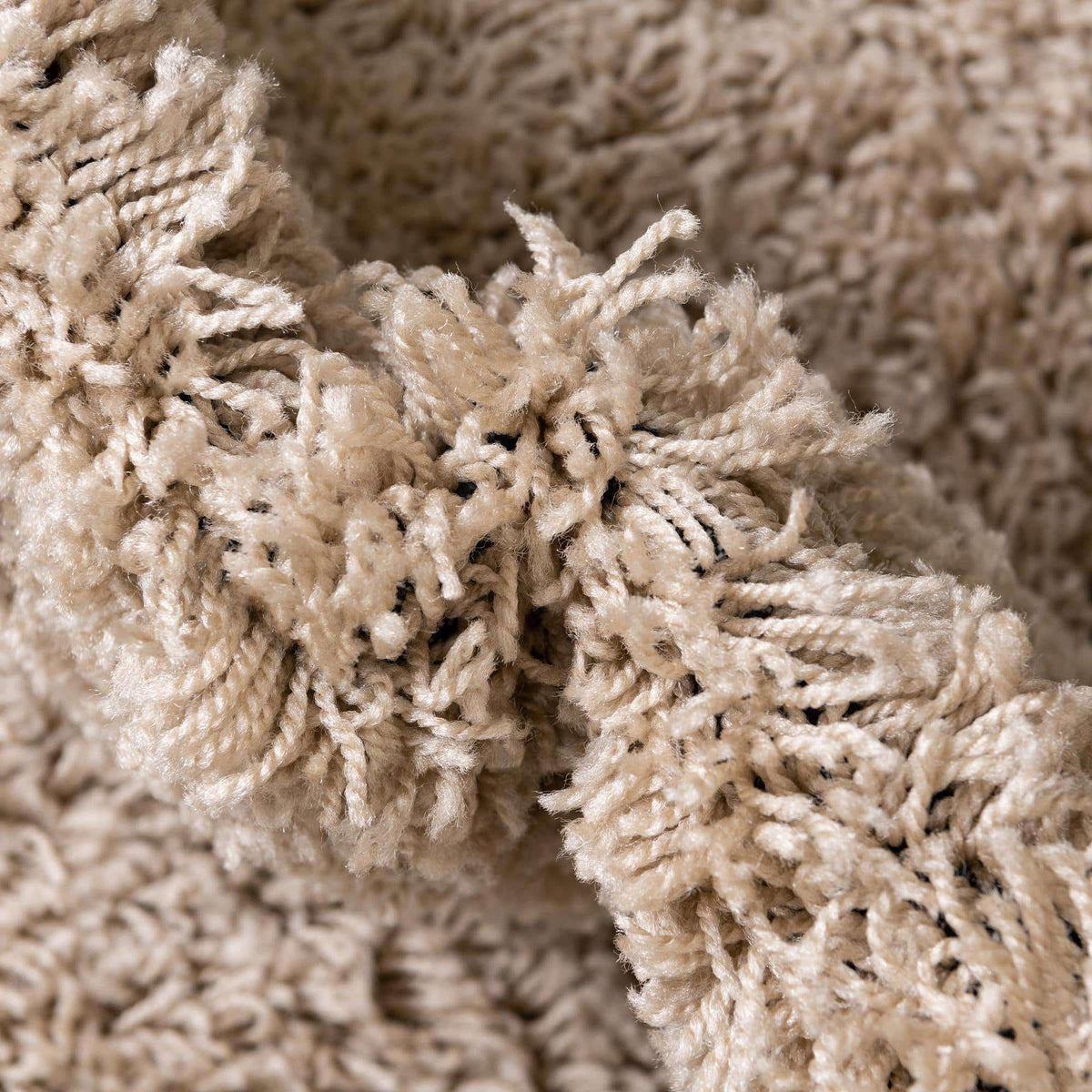 Quadratisch Hochflorteppich Everyday Shag in Dunkelgrau von Hadorn™ - Lifestyle Image