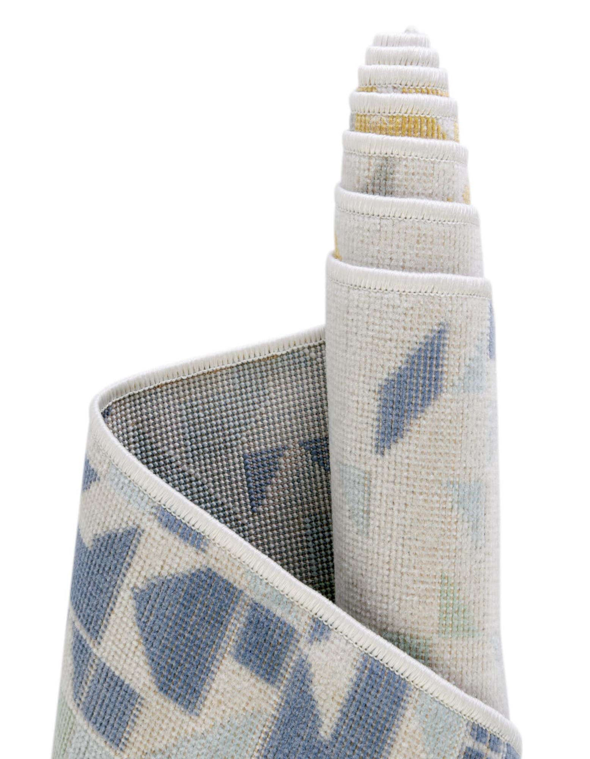 Quadratisch Teppich Lotus in Mehrfarbig von Hadorn™ - Lifestyle Image