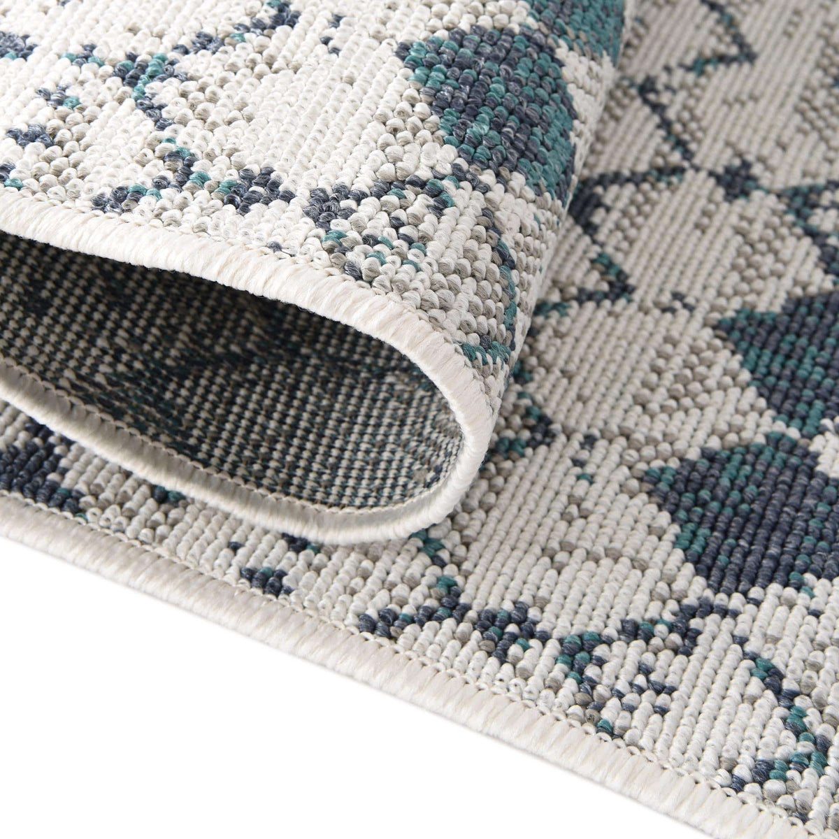 Läufer Outdoor Teppich Outdoor Trellis in Beige von Hadorn™ - Lifestyle Image