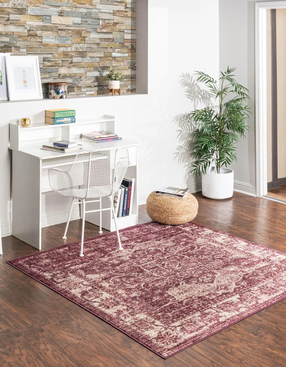Quadratisch Teppich Isabella in Lila von Hadorn™ - Lifestyle Image