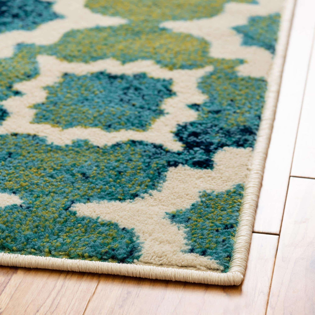Rechteck Teppich Azalea in Blau von Hadorn™ - Lifestyle Image