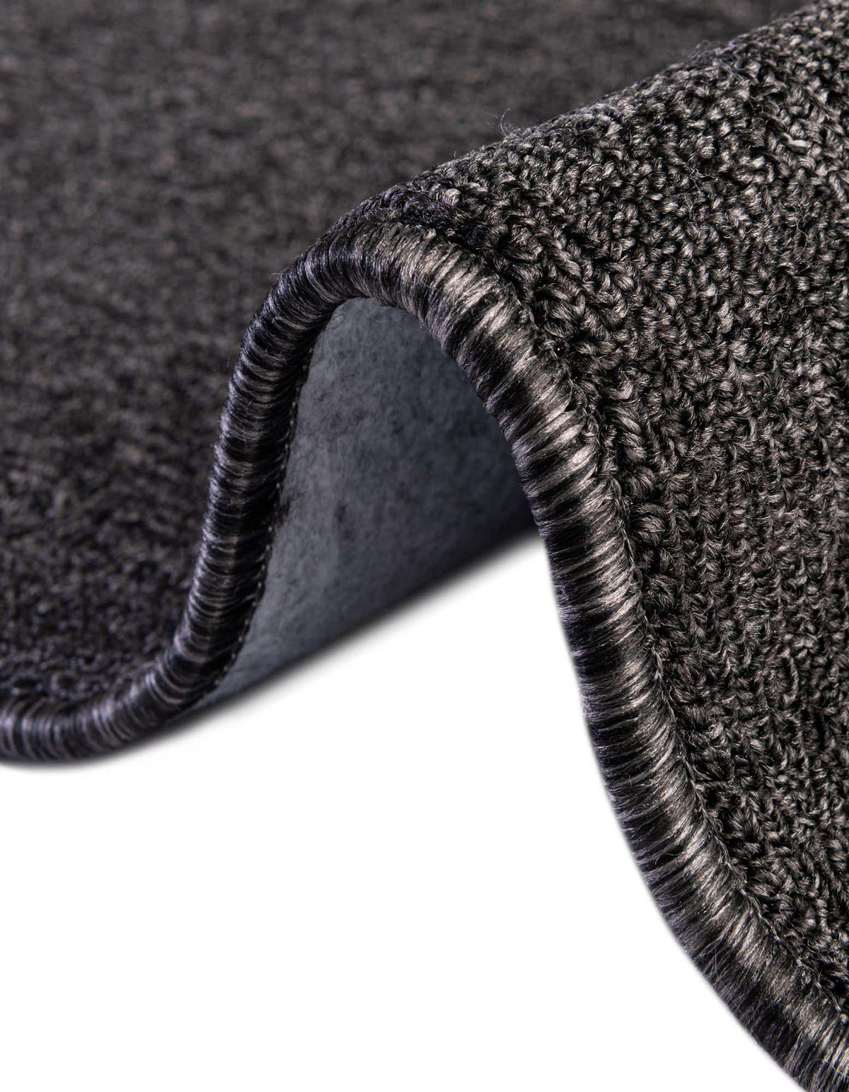 Rechteck Teppich Everyday Solid in Holzkohle von Hadorn™ - Lifestyle Image