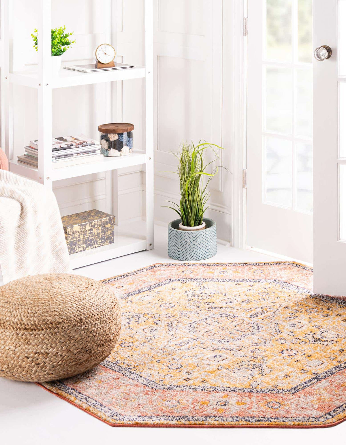 Achteck Teppich Lola in Gelb von Hadorn™ - Lifestyle Image