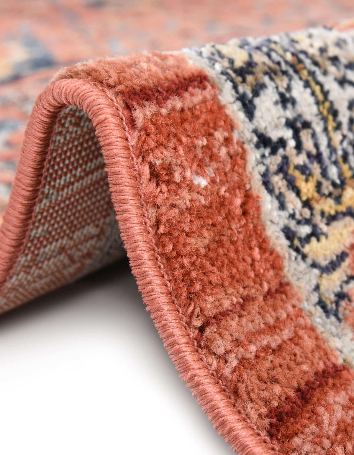 Rechteck Teppich Lola in Ziegelrot von Hadorn™ - Lifestyle Image