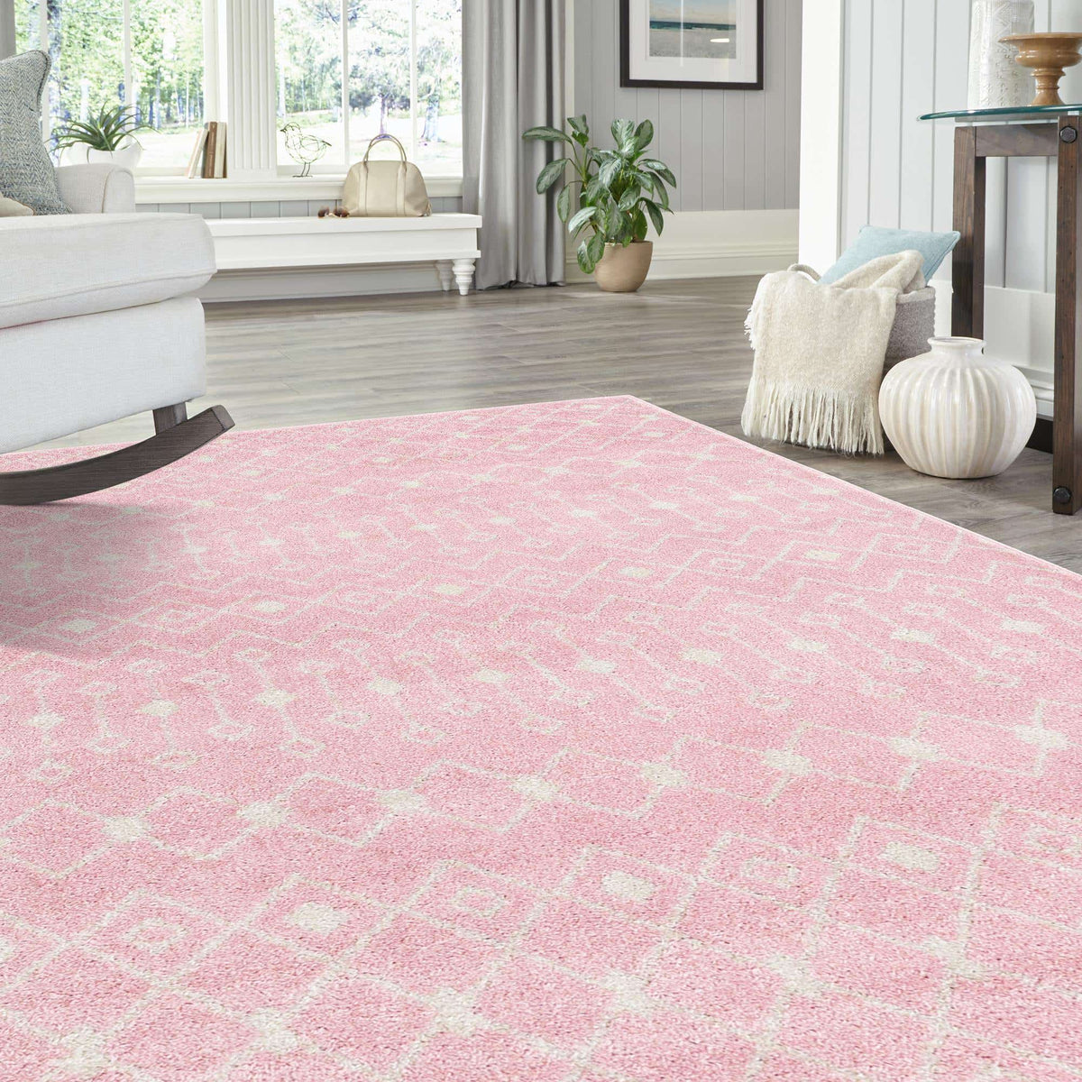 Rechteck Teppich Moroccan Trellis in Rosa von Hadorn™ - Lifestyle Image