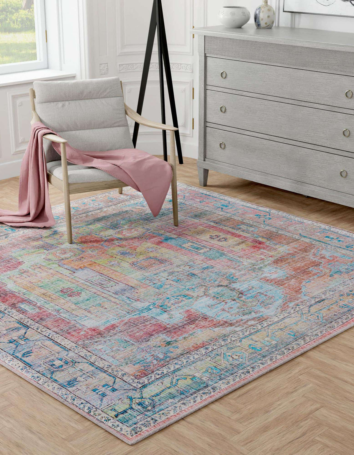 Quadratisch Teppich Maahru in Mehrfarbig von Hadorn™ - Lifestyle Image