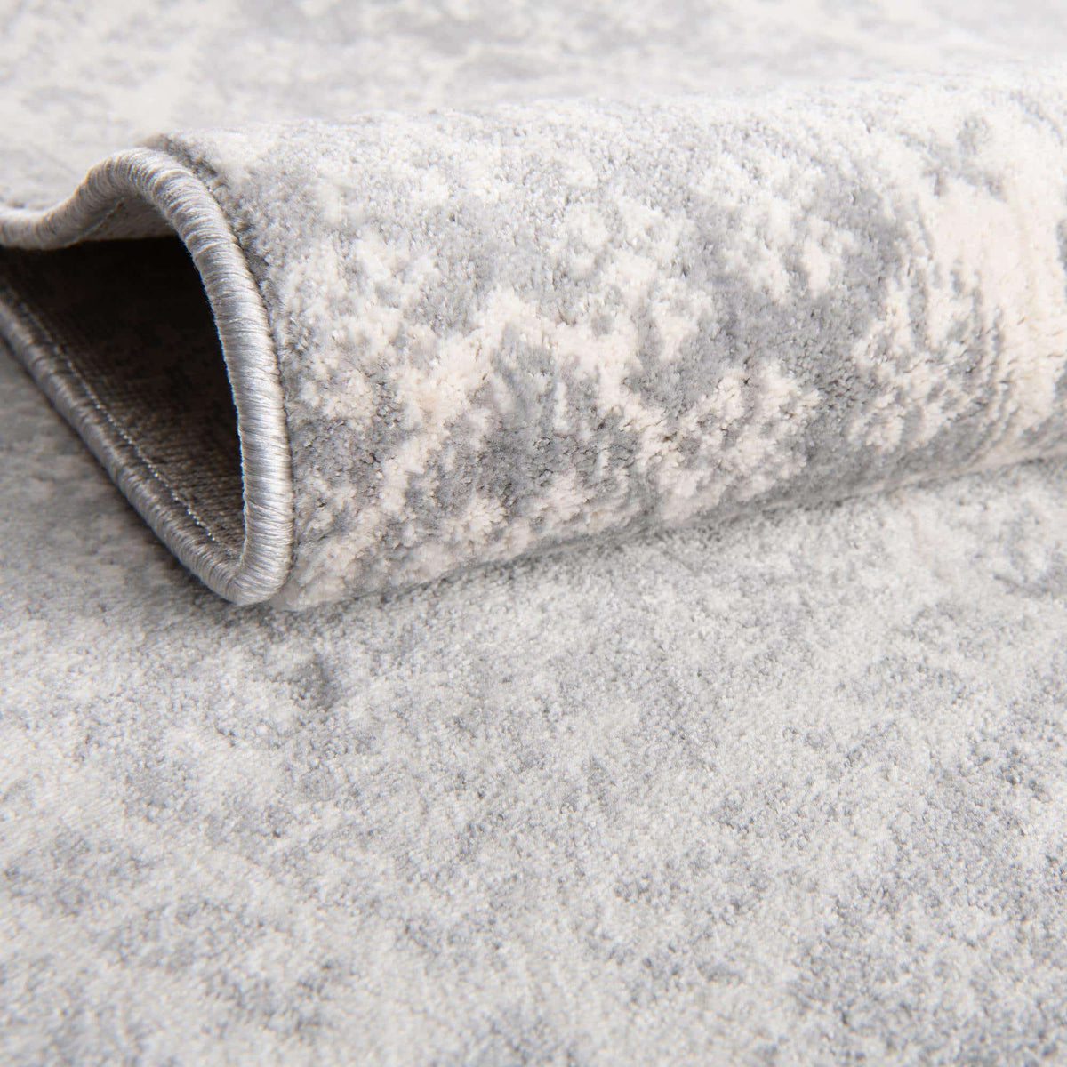 Läufer Teppich Aqua in Grau von Hadorn™ - Lifestyle Image