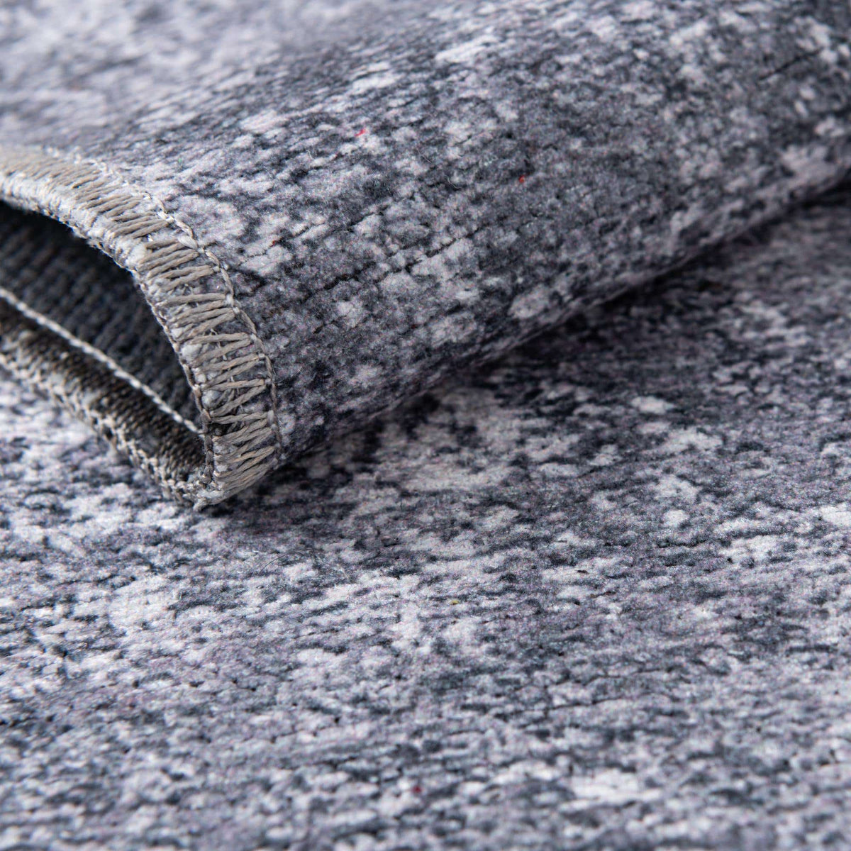 Rechteck Teppich Yara in Grau von Hadorn™ - Lifestyle Image
