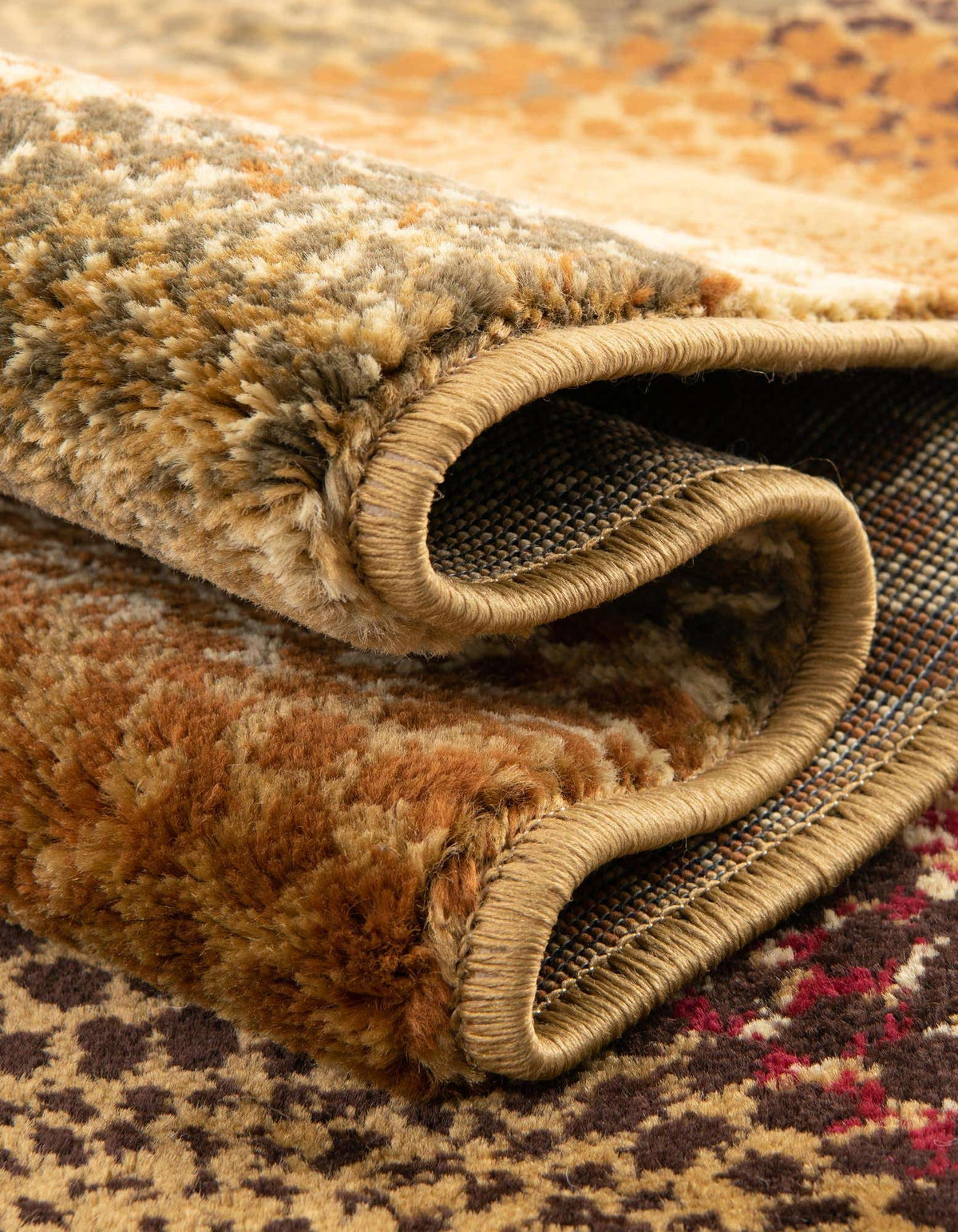 Rechteck Teppich Coffee Shop in Beige von Hadorn™ - Lifestyle Image