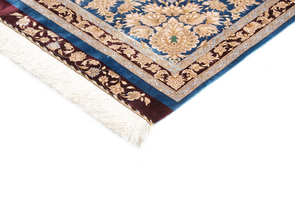Rechteck Teppich Ghom Design in Burgund von Hadorn™ - Lifestyle Image