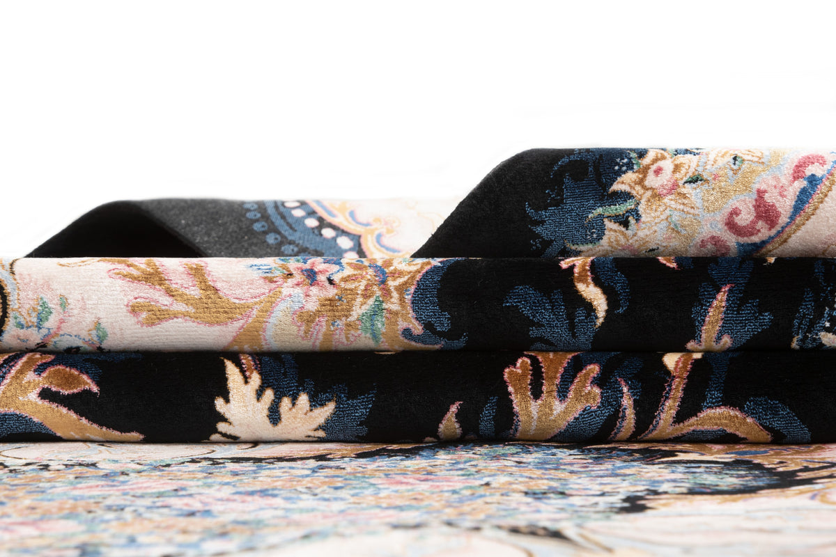 Rechteck Teppich Ghom Design in Schwarz von Hadorn™ - Lifestyle Image